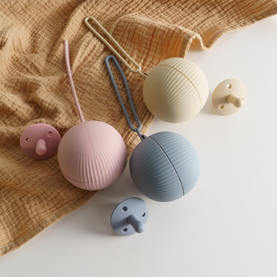 Baby Products Moisturizer - 新しいベビーおしゃぶりホルダー BPA フリーソフトシリコーン幼児ポータブル給餌おしゃぶりコンテナボックス乳首収納ボックス乳首アタッチメント