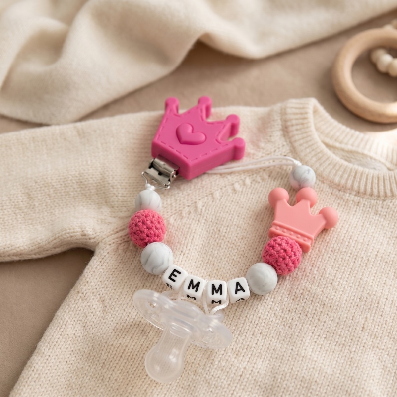 パーソナライズベビーおしゃぶりクリップ カスタムネーム シリ - Baby Teethers のレビューと価格