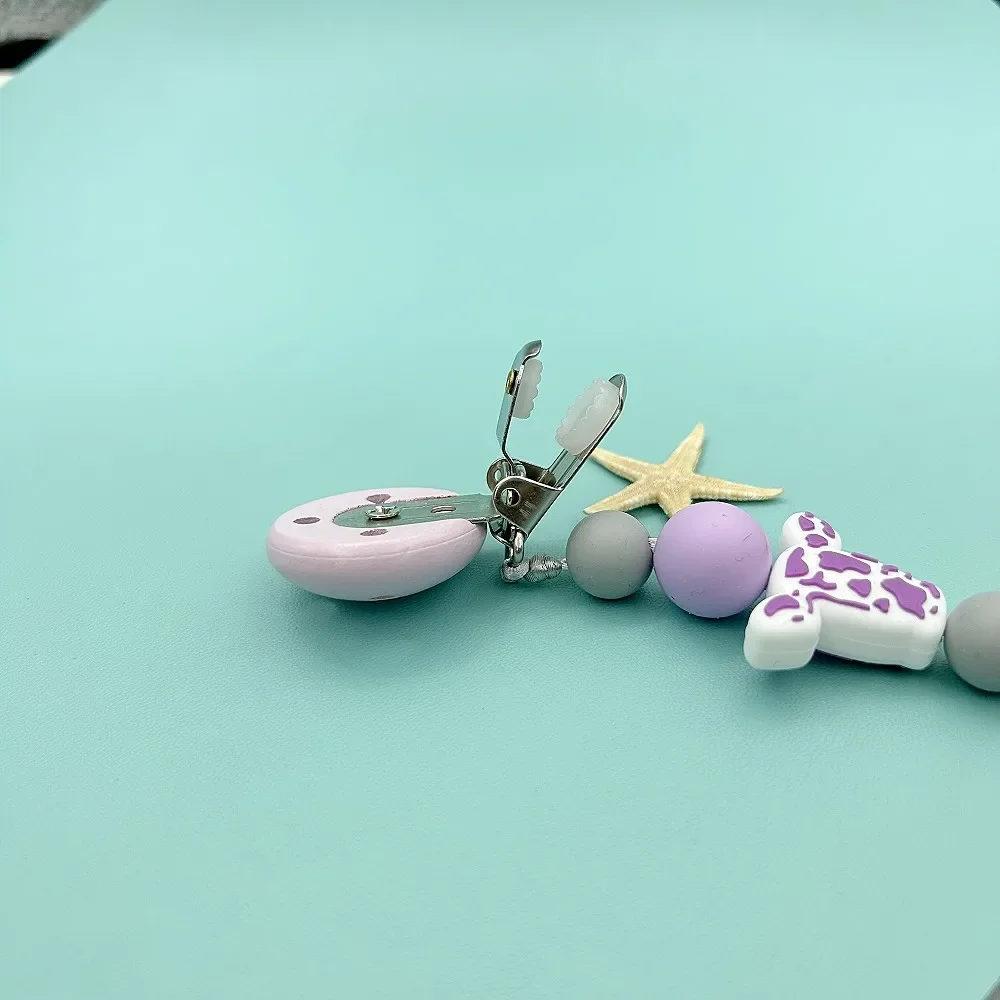 カスタムメイドの英語アルファベットアクリルレター、牛の頭の形 - Baby Teethers のレビューと価格